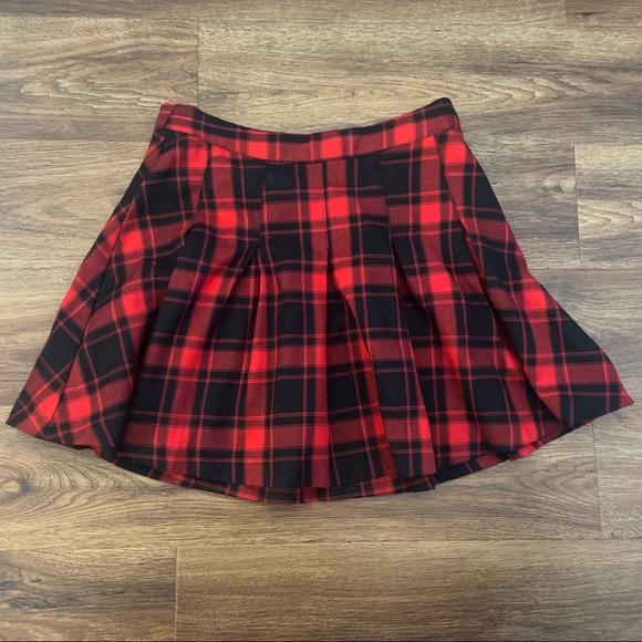 H&M Dresses & Skirts - H&M Plaid Skirt